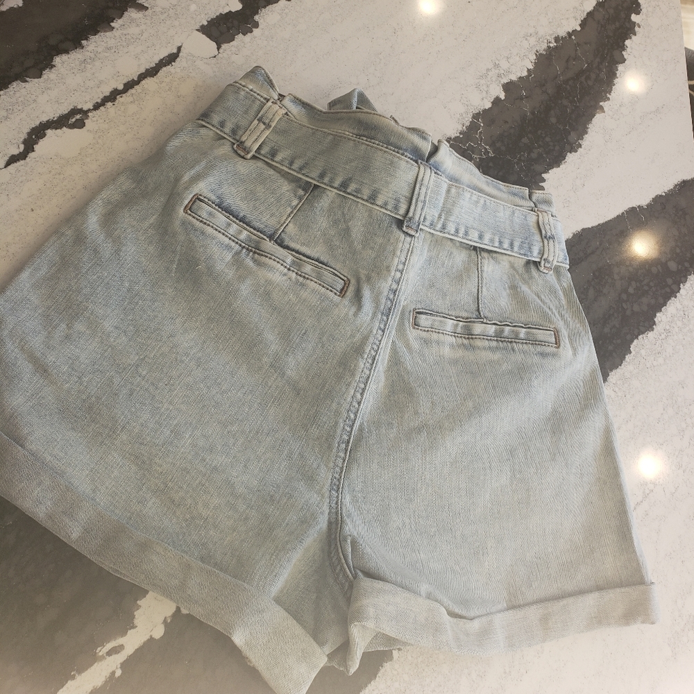 Express Shortie High Rise Shorts - Picture 3 of 4
